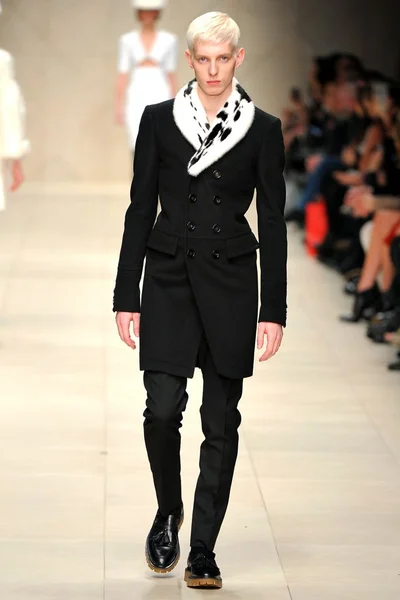 Look 46